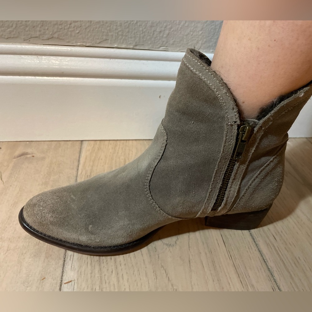 SAYCHELLES Suede Leather Faux Fur Lined Grey Bootie Boots